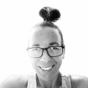 Meet your Posher, Roxanne